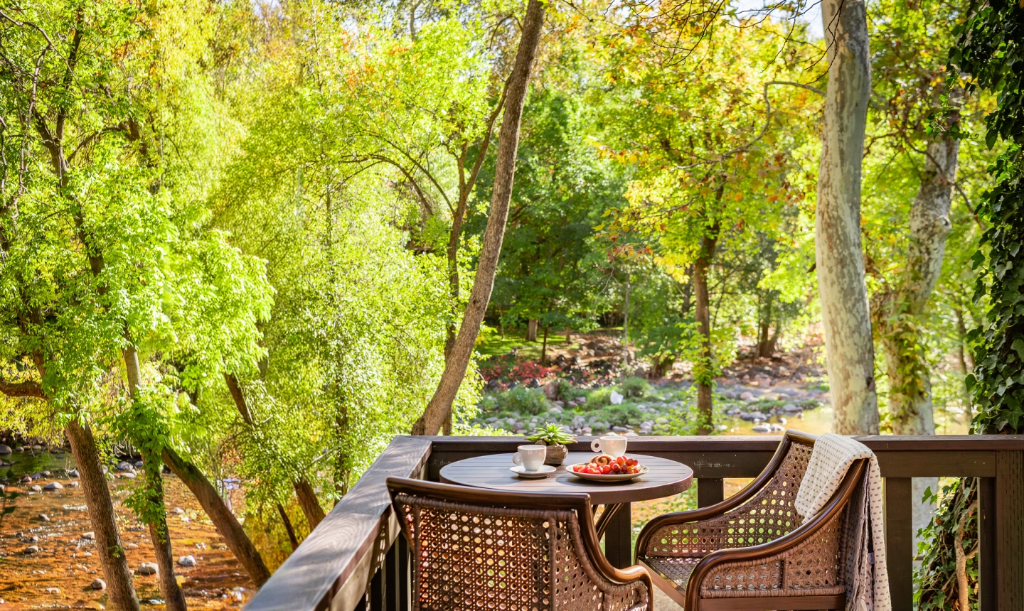 Creekside Cottage Deck