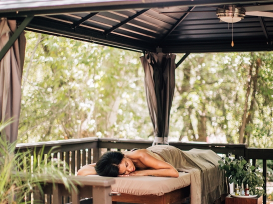 L'Apothecary Spa Creekside Massage_Female