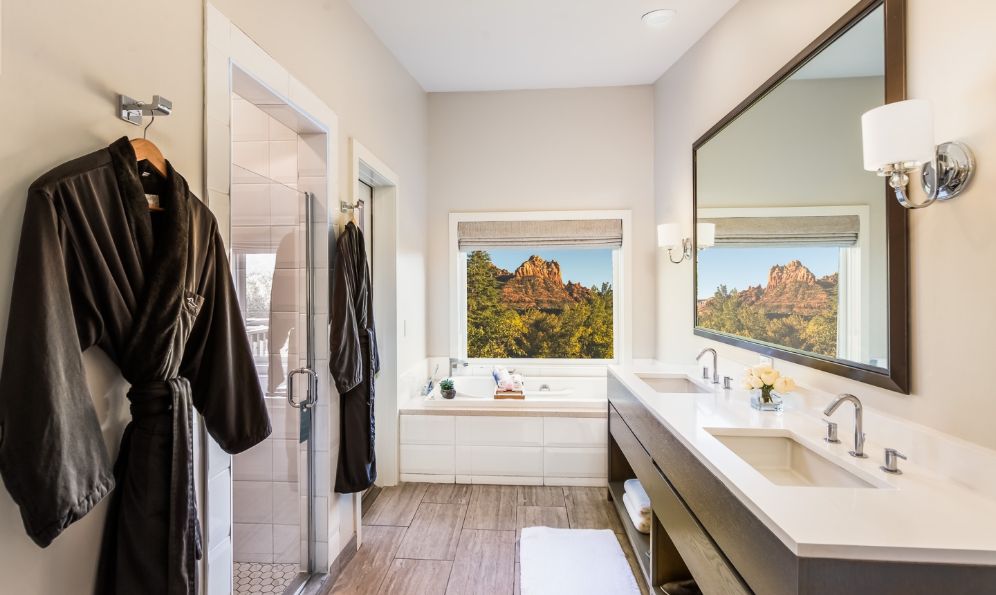 Vista Suite Bathroom (1)